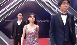 东北女百万网红吃瓜,揭秘网络红人的幕后故事