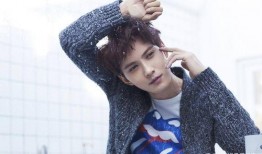 狗仔爆料许佳琪视频播放,许佳琪私密视频意外曝光，引发网友热议