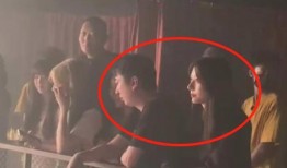 东北女百万网红吃瓜,揭秘网络红人的幕后故事